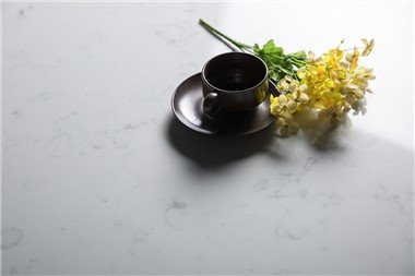 Onyx Carrara kvartsi