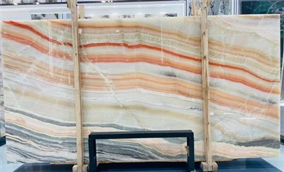 Sateenkaari onyx laatta